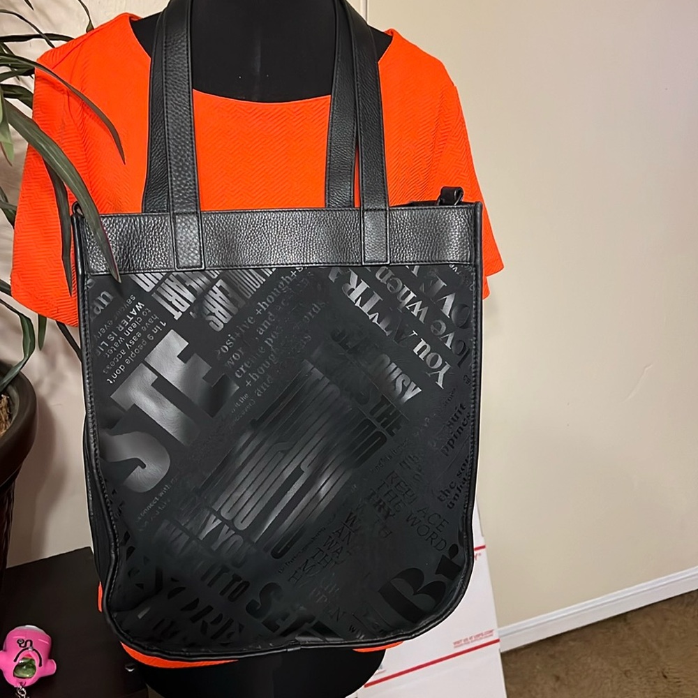 LULULEMON LAPTOP BAG - Picture 3 of 17